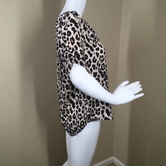 Joie Women's Black Amone Leopard Print Silk Top C4 - Picture 2 of 5